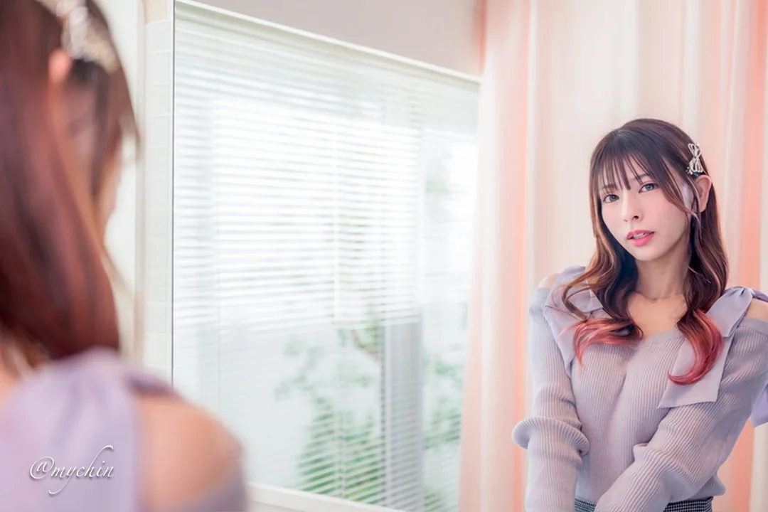 无瑕镜面，去除接缝的连续倒影