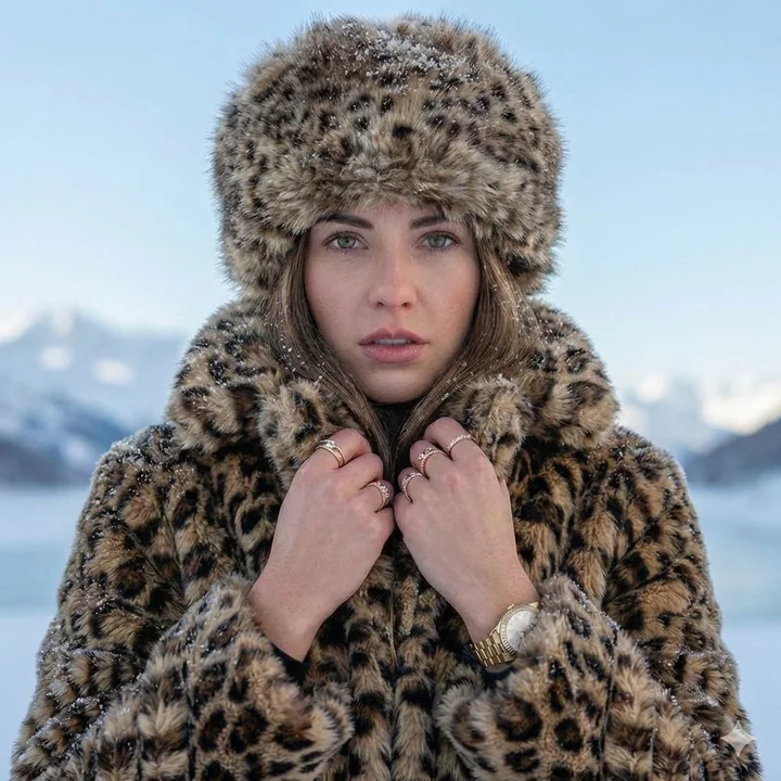Snowy Passion: Close-up of a Leopard Print Fur Beauty