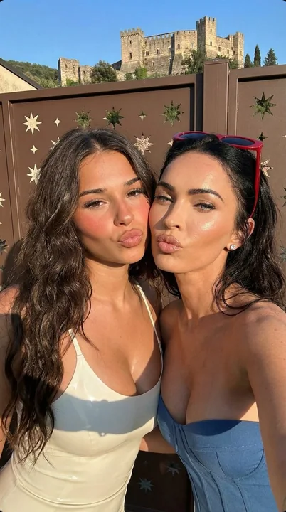 ゴールデンタイム、レッド＆ブラックの双子が顔を近づけてセルフィー