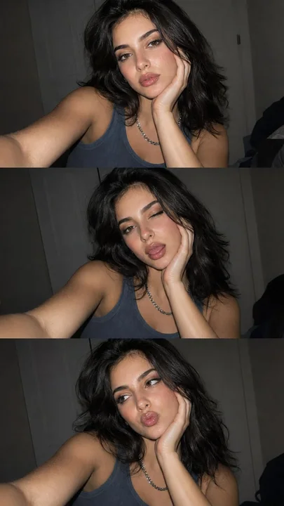 Selfie collage d’une jeune fille au flash en pleine nuit