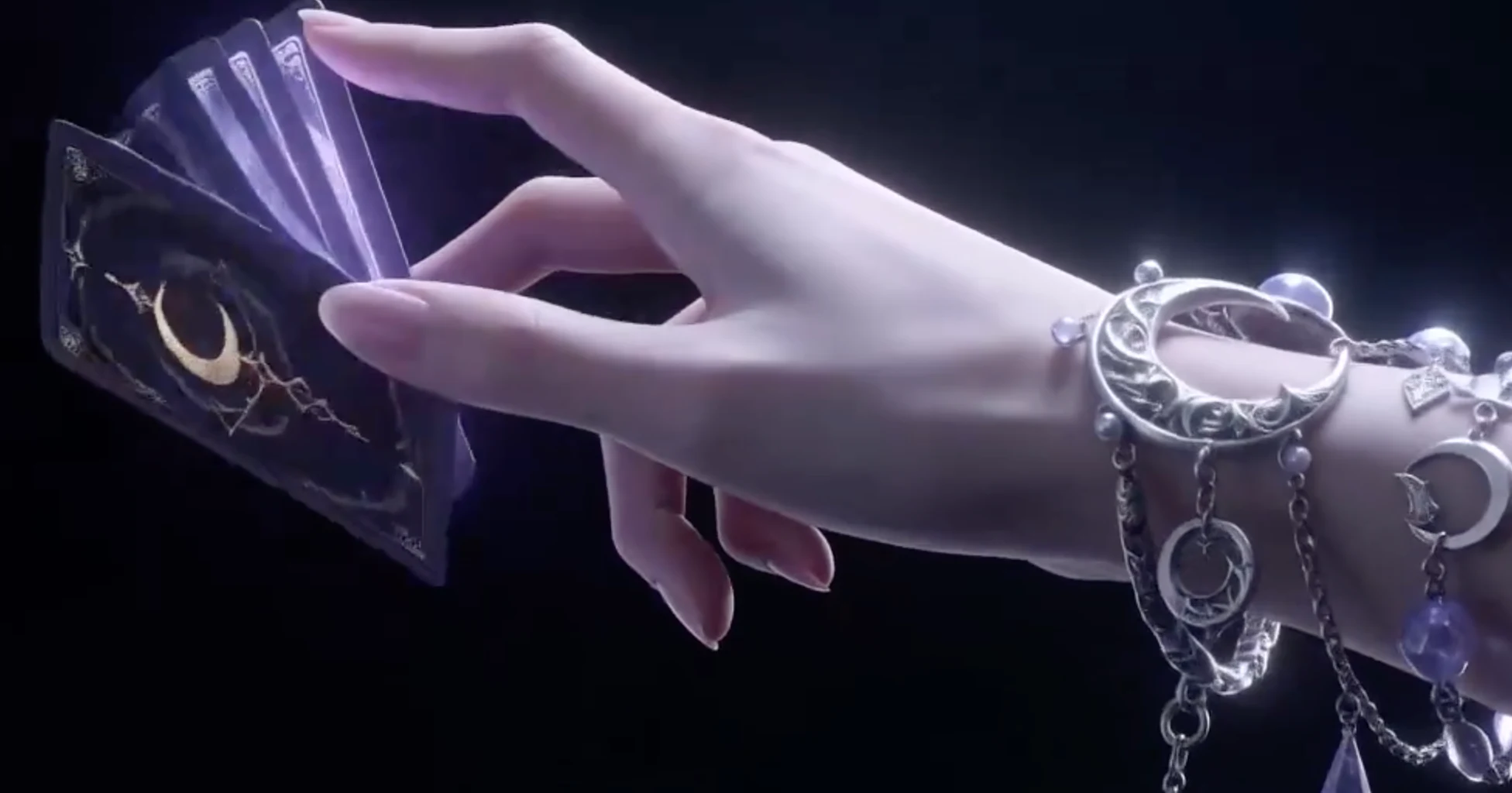 تاروت الليل المظلم والساحرة الغامضة تحت مرآة مكسورة