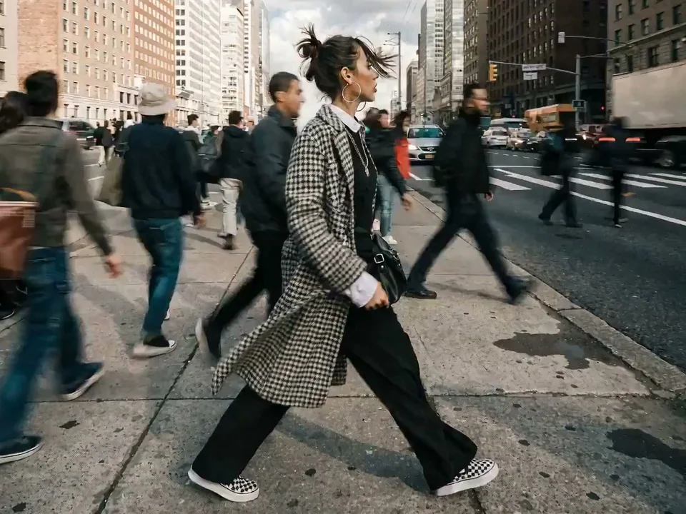 The Frozen Moment and the Flowing Time