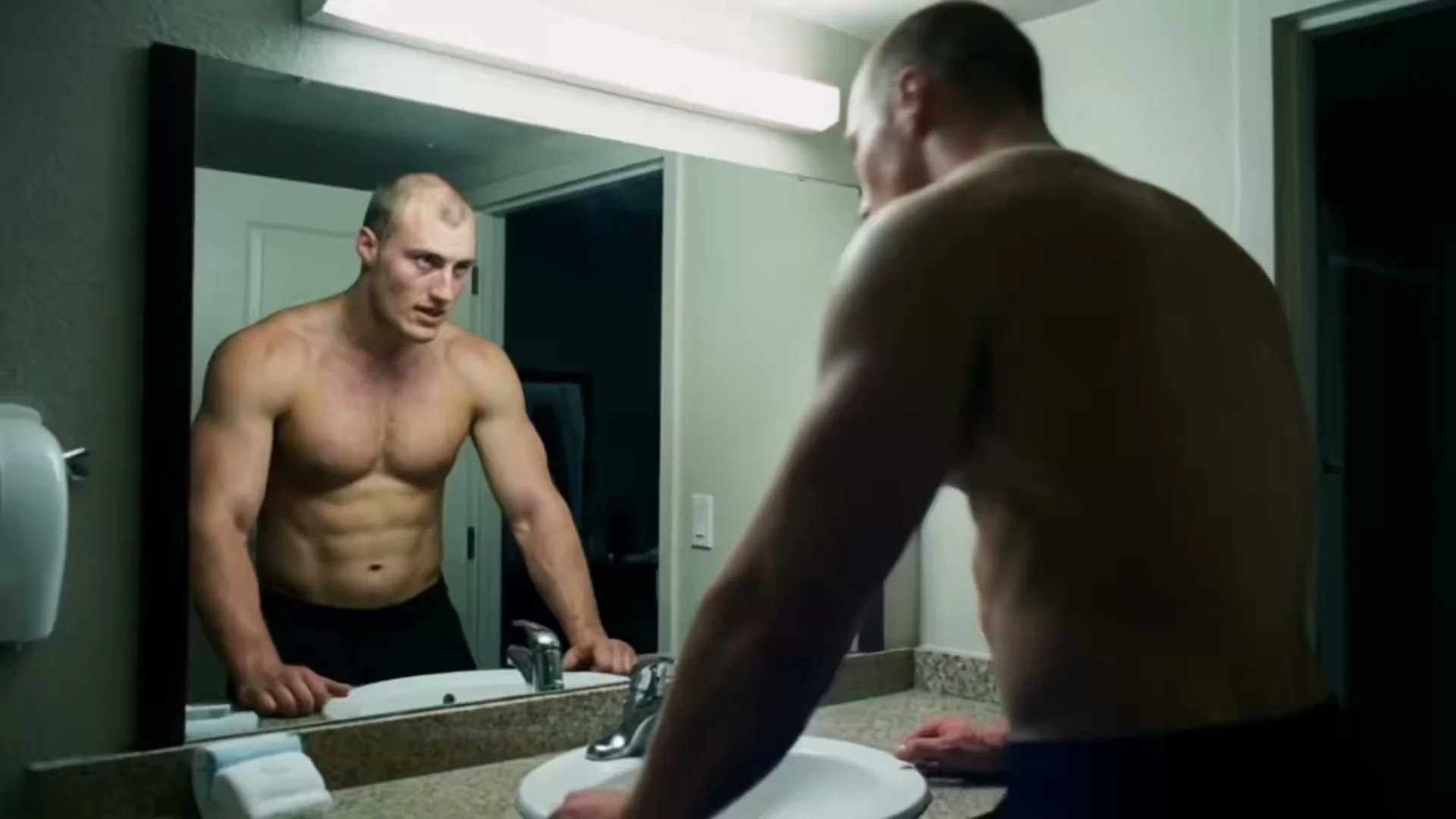 Масштабный план мести, который начался после того, как сняли парик.