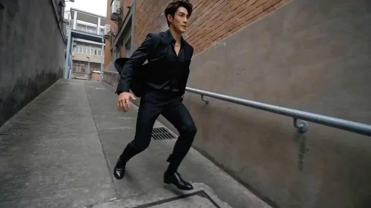 Limitless Street Parkour Movie-Level Cinematography Close-Up